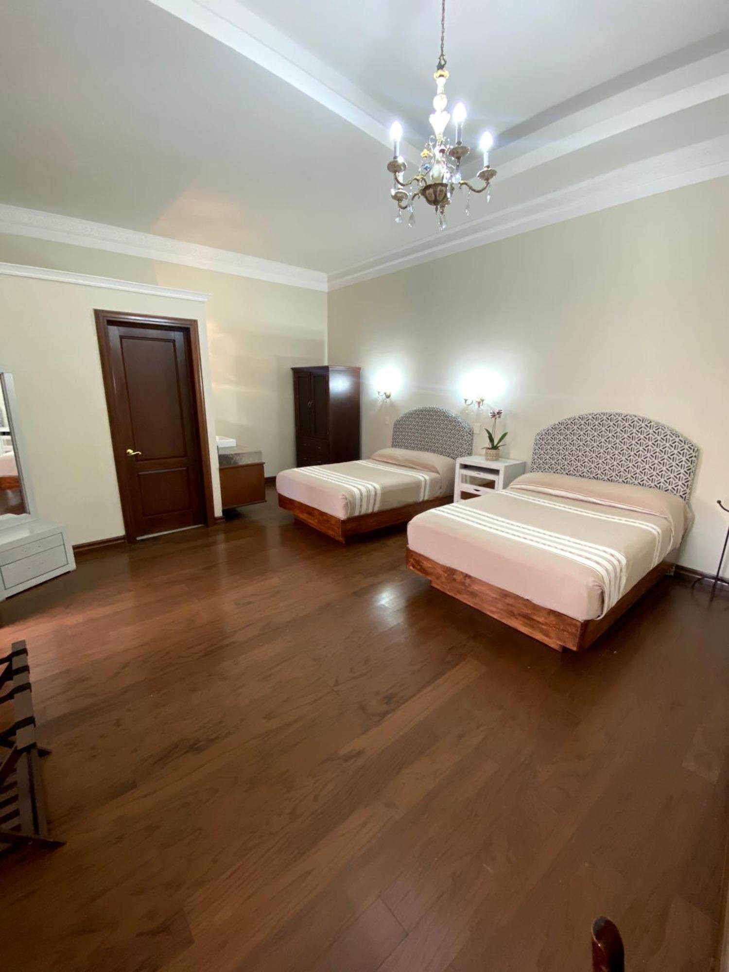 Hotel Cantera Real, Morelia Bagian luar foto