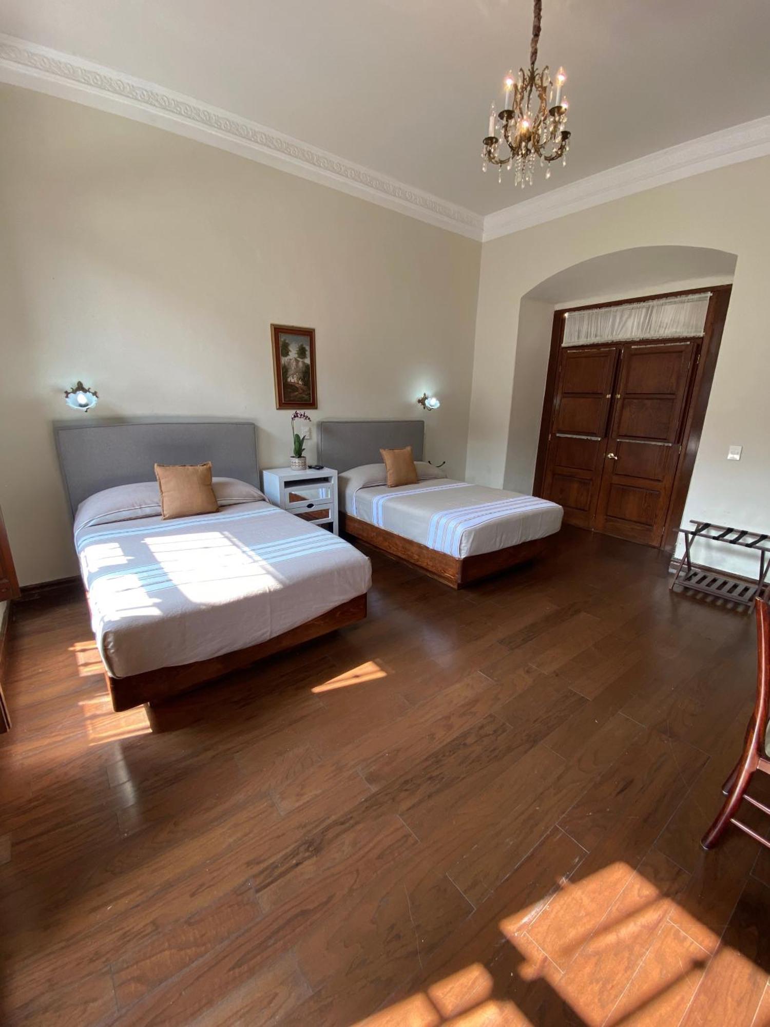 Hotel Cantera Real, Morelia Bagian luar foto